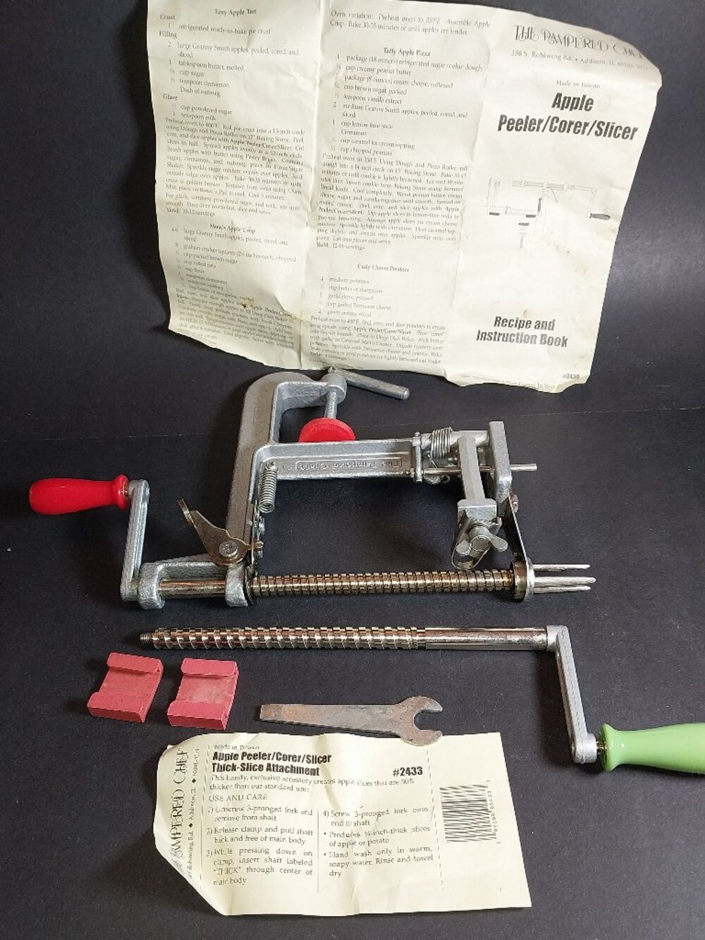 Pampered Chef Apple Peeler Corer Slicer with Parts Manual Crank